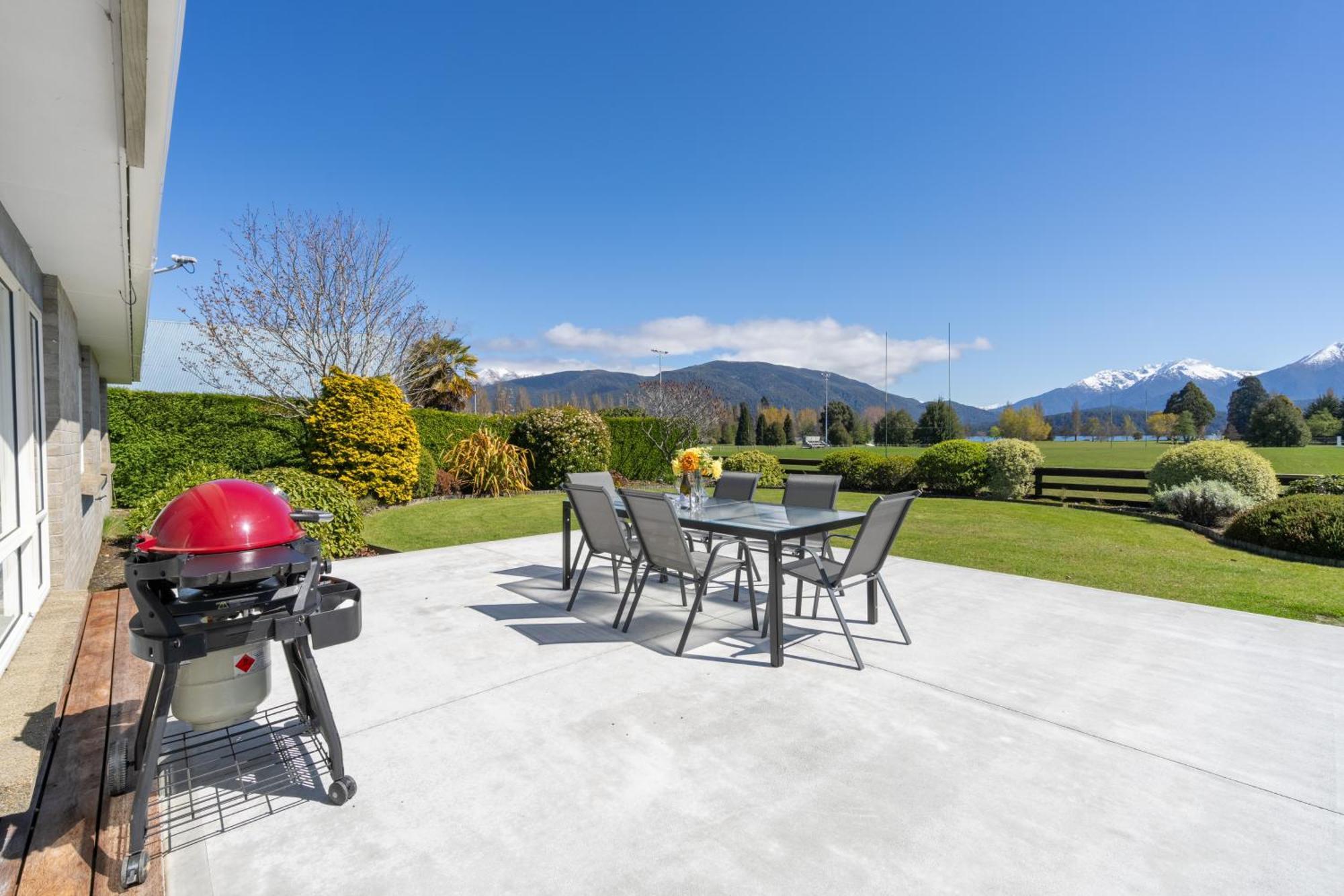 Kepler Retreat - Te Anau Holiday Home Luaran gambar